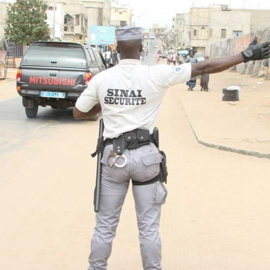 Agent SINAI SECURITE en régulation de circulation