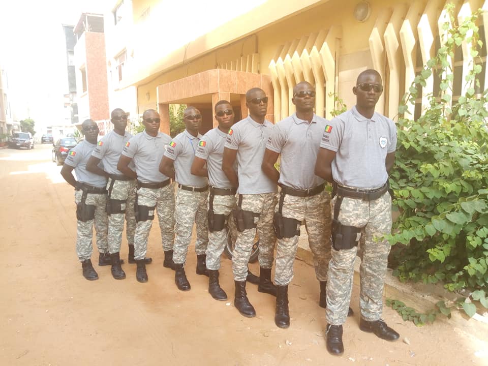 Agents SINAI SECURITE en alignement
